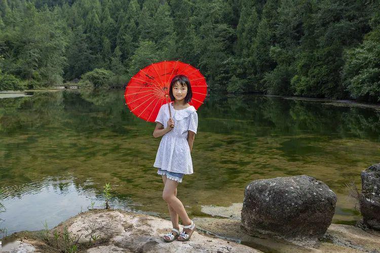 49岁徐静蕾晒近照被提醒“又要说你怀孕”，回应：随便啦